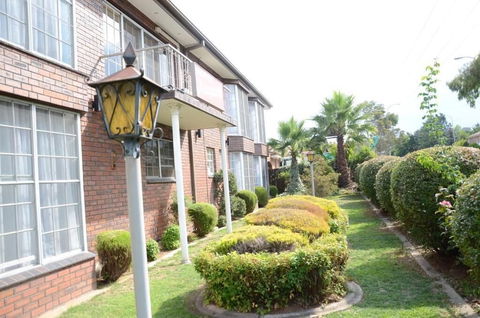 Motel Margeurita - Surfers Gold Coast 5