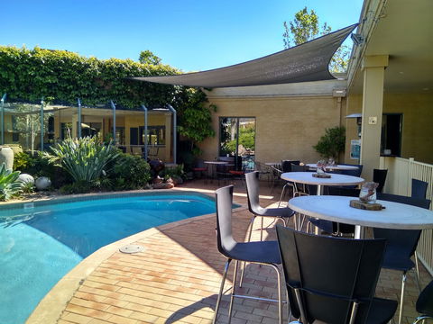 Madison Spa Motel - Adults Only - Surfers Gold Coast 2