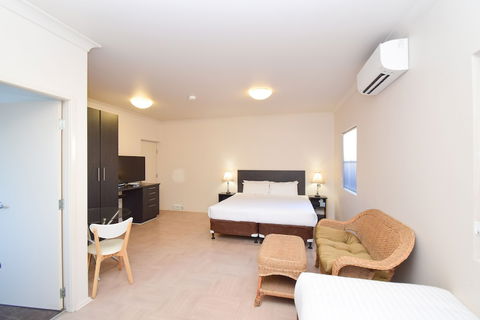 Station Hotel Motel Kurri Kurri - Surfers Gold Coast 6