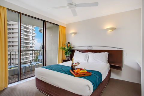 Pacific Resort Broadbeach - Surfers Gold Coast 6