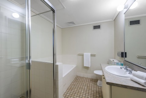 Waldorf Sydney Serviced Apartments - Surfers Gold Coast 4