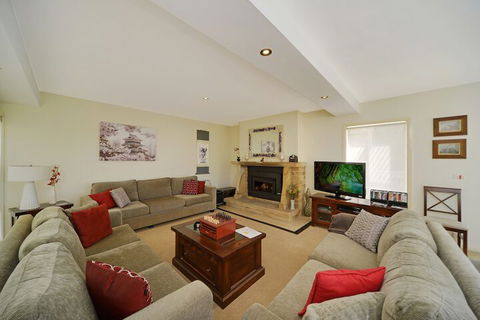 Bundanoon Lodge - Surfers Gold Coast 6