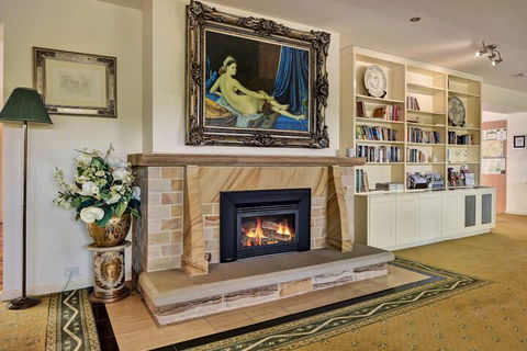 Bundanoon Lodge - Surfers Gold Coast 3