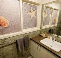 Whitesbeach Guesthouse - Surfers Gold Coast