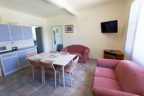 Modra's Apartments - Surfers Gold Coast 6