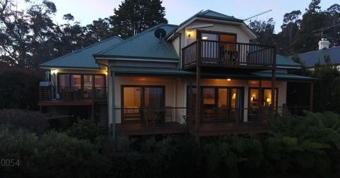 Valley Of The Waters B&B - Surfers Gold Coast 2