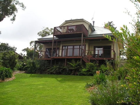 Valley Of The Waters B&B - Surfers Gold Coast 1