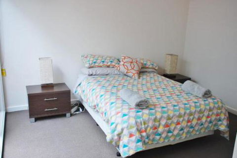 POSITION PERFECT CENTRAL INVERLOCH - Surfers Gold Coast 2