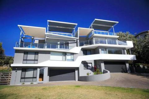 Boomerang Breeze 1 - Surfers Gold Coast 5