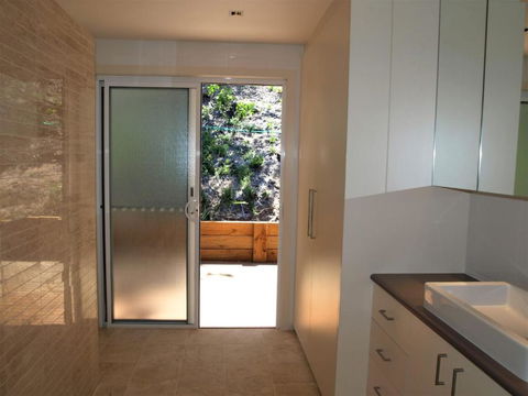 ILUKA - Surfers Gold Coast 1