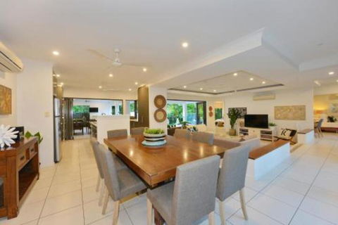 Concha Marina - Surfers Gold Coast 4