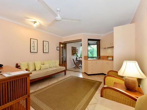 Balinese Breeze - Surfers Gold Coast 3
