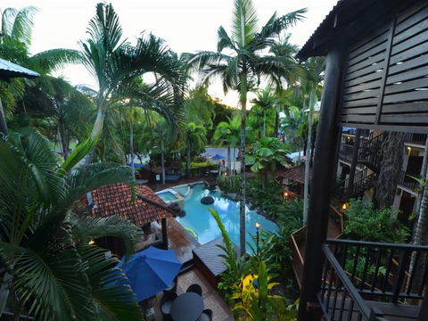 Balinese Breeze - Surfers Gold Coast 2
