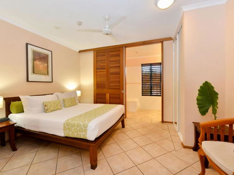 Balinese Breeze - Surfers Gold Coast 6