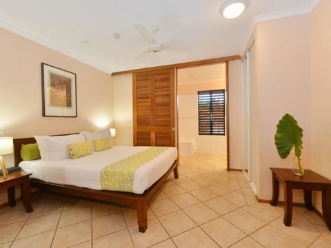 Balinese Breeze - Surfers Gold Coast 1
