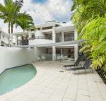 6 Templemoon - Surfers Gold Coast