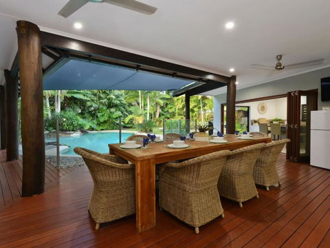 8 At Sands - Surfers Gold Coast 6