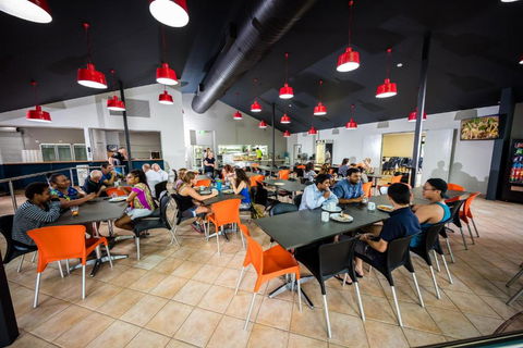 Cairns Adventure Lodge Includes All Meals Served In The Dining Hall - Surfers Gold Coast 2