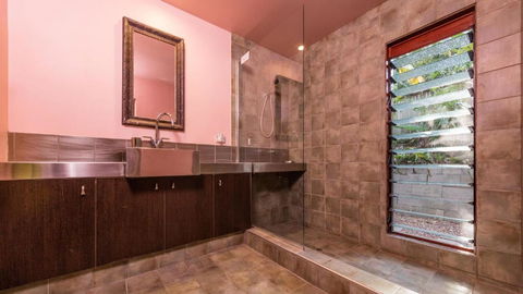 CELADON Holiday House - Surfers Gold Coast 2