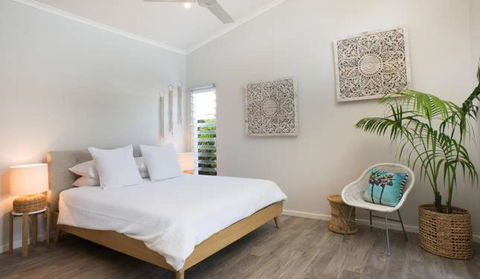 Sols Place Boutique Pool Villas - Surfers Gold Coast 2