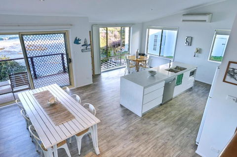 Kalimna Blue Bay NSW - Surfers Gold Coast 4