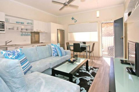 Yamba Daze Sunset Pet Friendly - Surfers Gold Coast 3