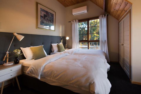 Cedar & Stone - Surfers Gold Coast 1