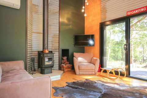 Black Mamba House - Surfers Gold Coast 3