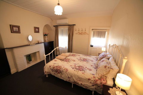 Miss Mabel Cottage - Adults Only - Surfers Gold Coast 7