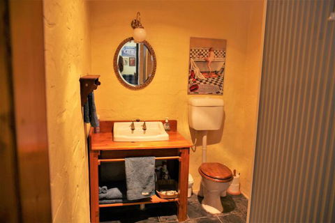 Griffiths Cottage - Surfers Gold Coast 7