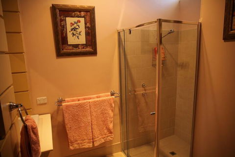 Burra Railway Station Bed & Breakfast - Surfers Gold Coast 2