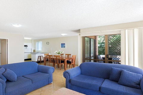 Kamillaroi Walk To Restaurants Cafes & Beach! - Surfers Gold Coast 4