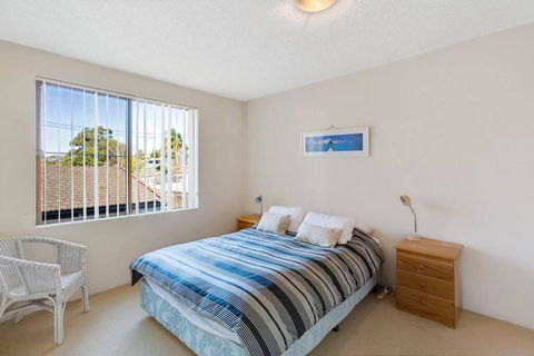 Kamillaroi Walk To Restaurants Cafes & Beach! - Surfers Gold Coast 5
