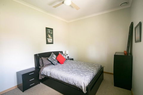 Grace Cottage - Surfers Gold Coast 4