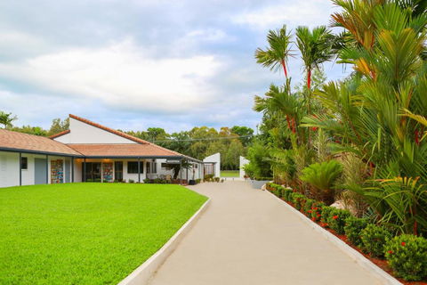 Uyoung Diving Resort - Surfers Gold Coast 4