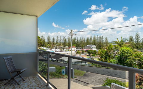 Yamba Towers 2 - Surfers Gold Coast 5