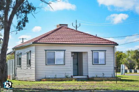 Just Renovated 2BR Cottage In Heart Of Wentworth - Surfers Gold Coast 3