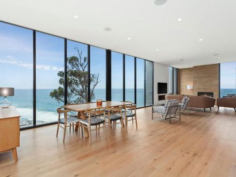 Iluka Blue - Surfers Gold Coast 4
