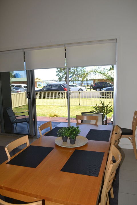 Grange Water View Yarrawonga - Surfers Gold Coast 5