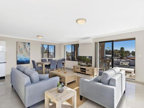 McGirr Penthouse Apartment - Surfers Gold Coast 0