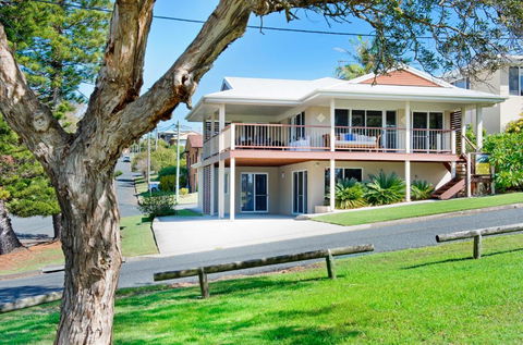 Allure By The Sea - Surfers Gold Coast 1