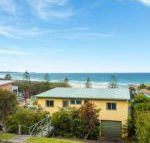 22 Dulling Street Beach House - Surfers Gold Coast
