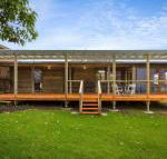 98 Ocean Parade Rustic Log Cabin - Surfers Gold Coast