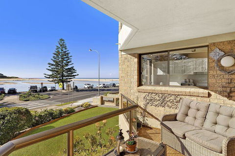 Sundowner Apartment 2 - Surfers Gold Coast 7