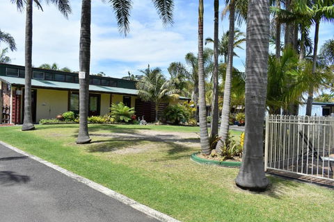 Sussex Palms Holiday Park - Surfers Gold Coast 5