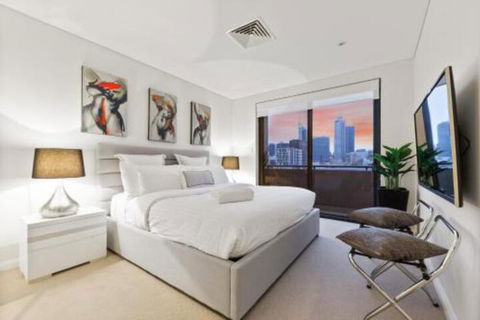 The Executive Penthouse - Surfers Gold Coast 0