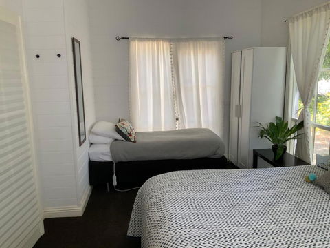 Cinta Cottage - Surfers Gold Coast 3