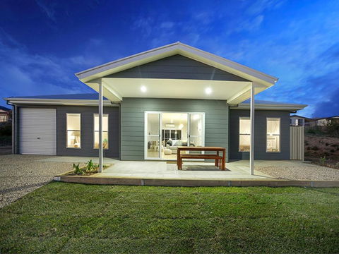 High Tide Wallaroo Beachfront Property Pet Friendly - Surfers Gold Coast 4