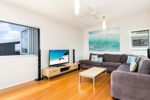 7 Roseby Court - Surfers Gold Coast 5