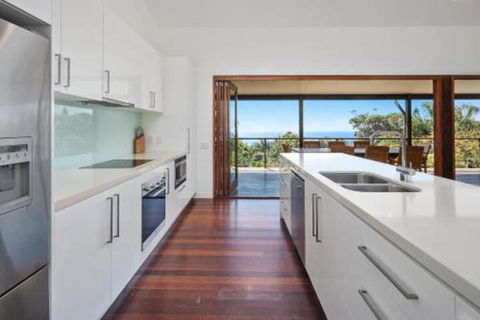 112 Tramican Street - Surfers Gold Coast 4
